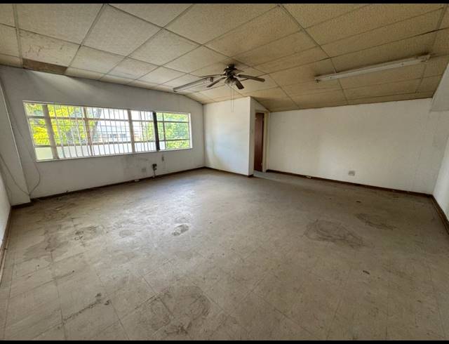 400M² WAREHOUSE TO LET IN ROBERTVILLE